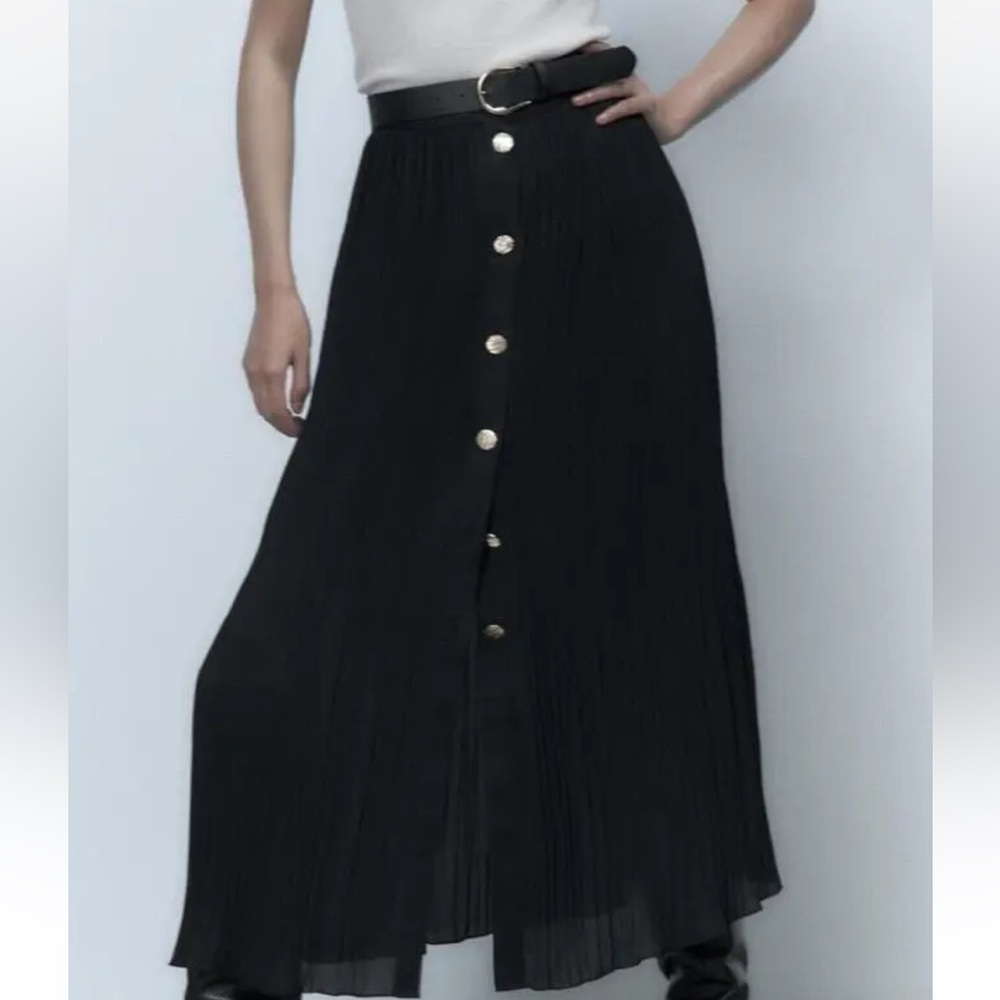 COMMENSE  BELTED PLEATED SKIRT SIZE S